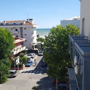 Le Vele - Fronte Playa Del Sol 108-109 *** Riccione